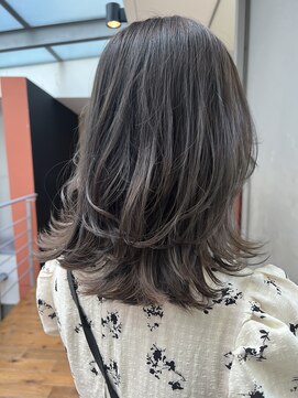 ロンド ストラーダ 心斎橋(Lond strada) 韓国前髪顔周りロング×インナーグレージュ[心斎橋/髪質改善]