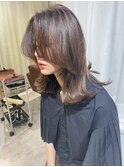 20代30代アッシュグレージュミディアムウルフ伸ばしかけ抜け感