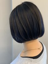 ヘアーアンドビューティーザ エフ(Hair Beauty the F)&nbsp;インナーカラー_ネイビー_イヤリングカラー_暗髪