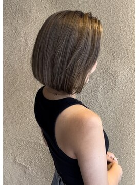 エリスホリエ(Eliss Horie) 外国人ブロンド×ホワイトハイライト☆ 【芝下光】