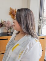 ノア(noa.)&nbsp;白髪を活かせるシルバーベージュカラー