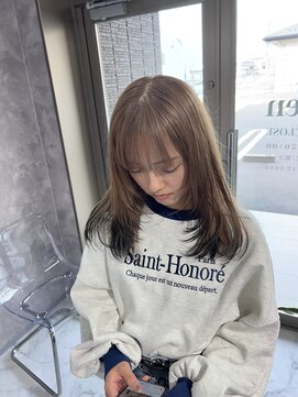 エレン(Ellen) ワンホンレイヤー×エンドカラー