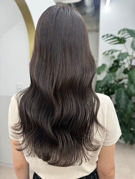 ネウィ 銀座(newi) 大人かわいいエギョモリ ミルクティーブラウン ひし形シルエット