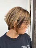 リングバイモアムー(Ring by Moremuu)&nbsp;Issy ショートカット　デザインカット