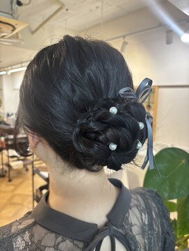 インビテーション(invitation) 三つ編みシニオン