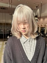 リー 梅田(Lee) Ryosuke/ブリーチ二回/ミルクティー/ホワイトベージュ