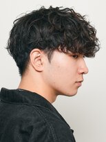 テン 心斎橋(tenn.)&nbsp;心斎橋シャドウパーマメンズマッシュウルフカット波巻きパーマ