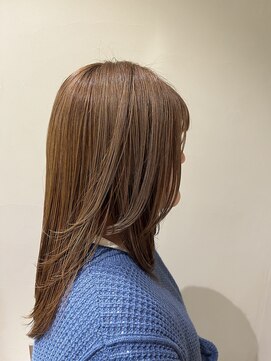 ポンポネ レイヤーセミロングスタイル