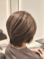 アンベリールフルー(EMBELLIR fleur)&nbsp;大人の美バランスのひし形ショートカットスタイル