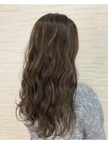 ヘアーデザインルアナ(Hair design Luana.) ハイライト+グレージュ