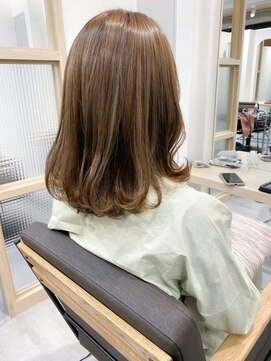 ノースイースト 登戸店(northeast) ベージュ/ミディアムレイヤーカット