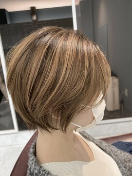 フェリーチェ(felice) ☆耳かけショートボブ　前上がり　20代30代40代から人気☆