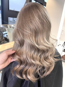 リア 近鉄八尾店(Lia) グレージュ