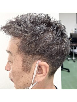 ゼロ(Zero) 【Zero那須塩原/大田原】束感短髪ツーブロック刈り上げマッシュ