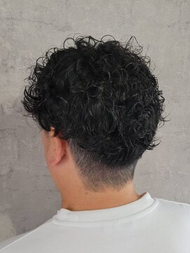 スリー(THREE) ☆メンズカット☆【大阪 梅田 福島 中津】