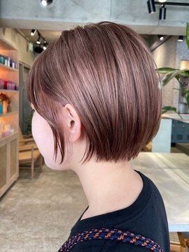 サンク 原宿 表参道(cinq) ミルクティーベージュ長めボブ顔まわりレイヤーボブショートボブ