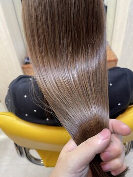 伊太利亜 ベージュカラー