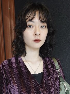 シキムーン 横浜(siki MOON) ハイライトカラー/くびれヘア/ニュアンスパーマ[横浜/横浜駅]