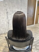 エラ(ere) 赤み消しカラー オリーブグレージュ 艶カラー ブリーチなし