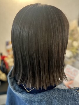 切りっぱなしボブ