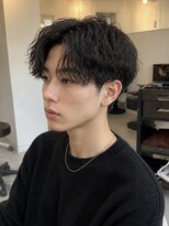 メンズカット バイ ソイクフ(メンズカット by SOY-KUFU)&nbsp;ツイスパセンター分けツーブロックマッシュ/東伏見