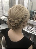 ルーズアップ/ヘアセット/ヘアメイク/編み込み/三つ編み
