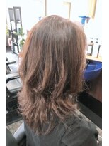 アミューズ(amuse)&nbsp;セミロングのウルフレイヤースタイルｂｙカットハウスアン