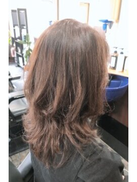 アミューズ(amuse) セミロングのウルフレイヤースタイルｂｙカットハウスアン