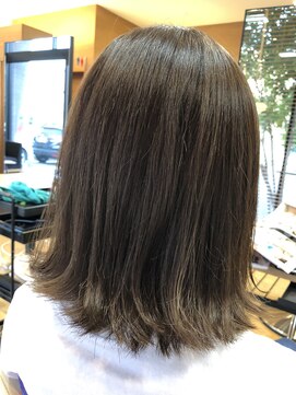 ベルポートヘア(Bellport hair) 透明感マットカラー×切りっぱなしボブ