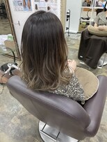 ムエベ(MUEBE)&nbsp;トレンド◎グラデーションカラー