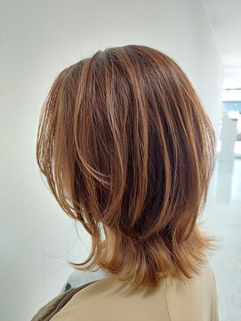 クレスフィリア (CLESC') 外ハネくびれミディ