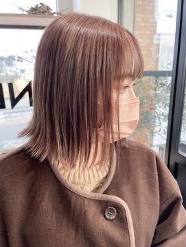 メゾン イネ(Maison INE) くすみ × ピンク × ミルクティー