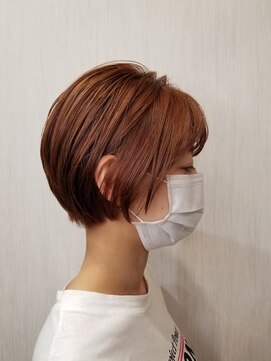 ヘアサロンアンドカフェ エイチプラス(H plus) ダブルカラー　マッシュショート