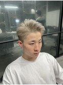 ハイトーンブリーチカラーリバースアップバング毛流れ