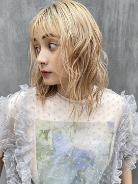 レオニード 表参道(LEONID) ミディアム顔周りレイヤー