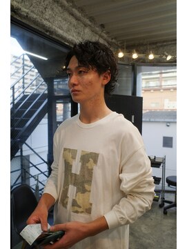 スレイ 西宮(SLAY) 波巻きハイライトアップバングツーブロックマッシュ