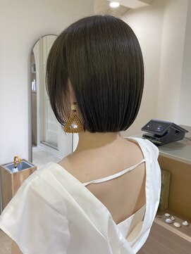 クーナバイトマト 横浜(Cuna by TOMTO) 【RYOSUKE】ボブヘア_まとまりボブ_アッシュグレージュ