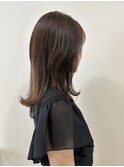 セミロング／外ハネ