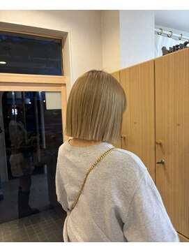 リングバイモアムー(Ring by Moremuu) ハイトーンボブ