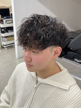 ジレス(Jiles) 【スペインカール】【メンズパーマ】【外国人風パーマ】