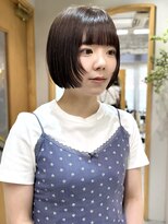 クル(k u r u) ナチュラルベージュとフェイスレイヤーミニボブ