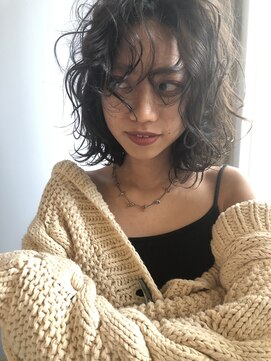 ザ デイ ショウナン(THE DAY shonan) カーリーヘア