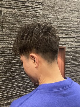 プレミアムバーバー 表参道店(PREMIUM BARBER produce by HIRO GINZA) ツーブロックアップバンクパーマスタイル