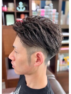 ルアナ タヤマ(Ruana TAYAMA) ツーブロ、アップバング