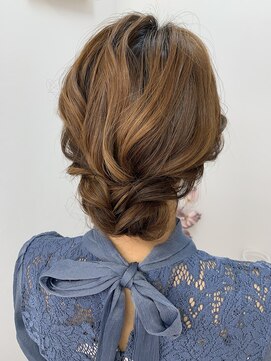 アリー(ALLIE´) 〇ルーズアップ【BEAUTY SALON ALLIE´】