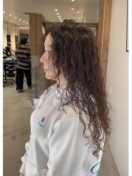 シアン 矢場町店(CYAN.) ハードスパイラルパーマ×ロングヘア×ボリュームヘア
