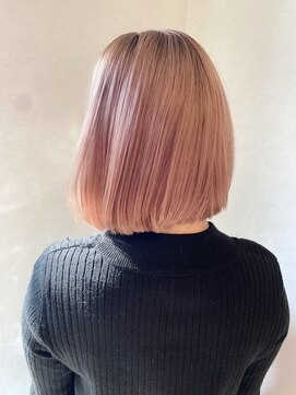 イルウィ(irwi) 【miku/ブリーチ】ピンクベージュ/ケアブリーチ/ボブ