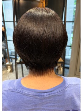インス(ensue) 30代40代小顔モカブラウンショート◎ひし形ハンサムくびれ