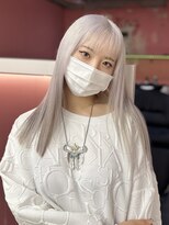 ダズリングディア(Dazzling Deer)&nbsp;グレー/ホワイト/ペールカラー/ロング/レイヤーカット