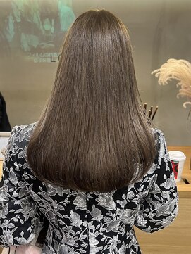 ローレン(LOREN) イメチェン/ホワイトブロンド/外ハネボブ/ワイドバング/栄/久屋